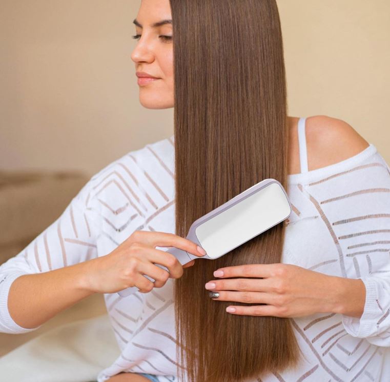 Brosse à cheveux demelante